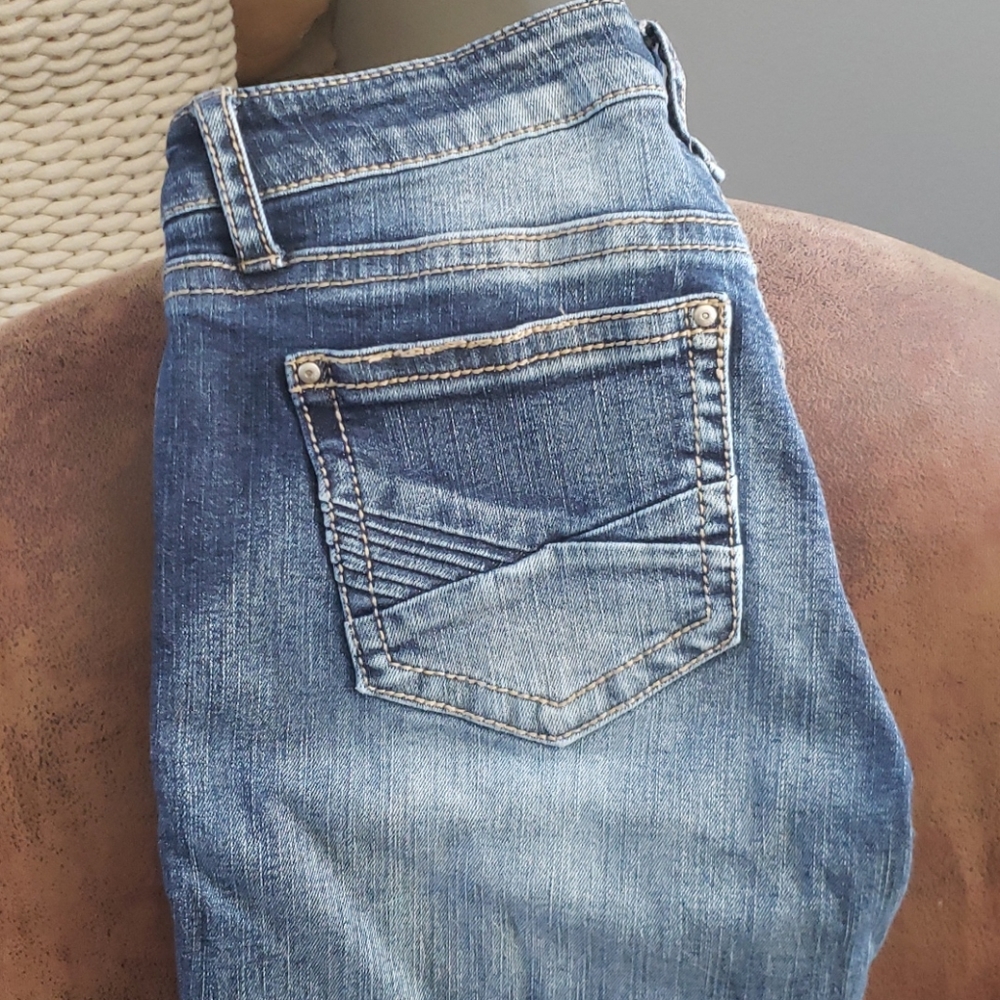 Daytrip by Buckle Jeans